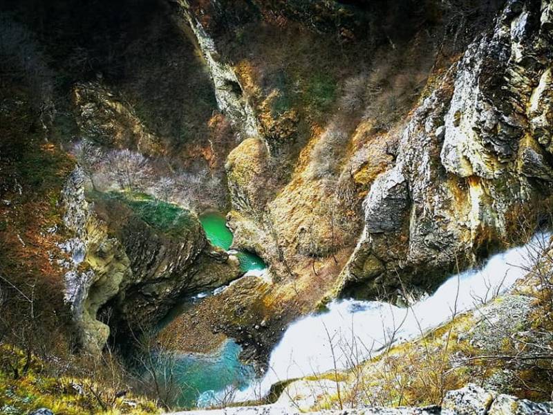 ულამაზესი ღვირიშის ჩანჩქერი